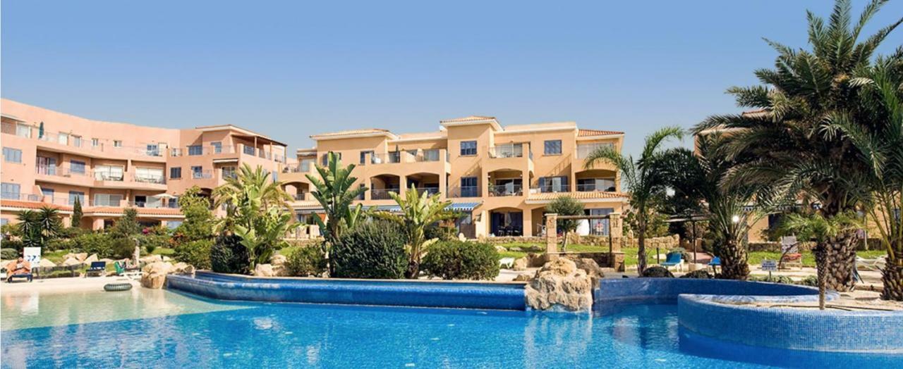 Limnaria Gardens - Modern 1 Bed, Walk To Beach & Shops Paphos ภายนอก รูปภาพ