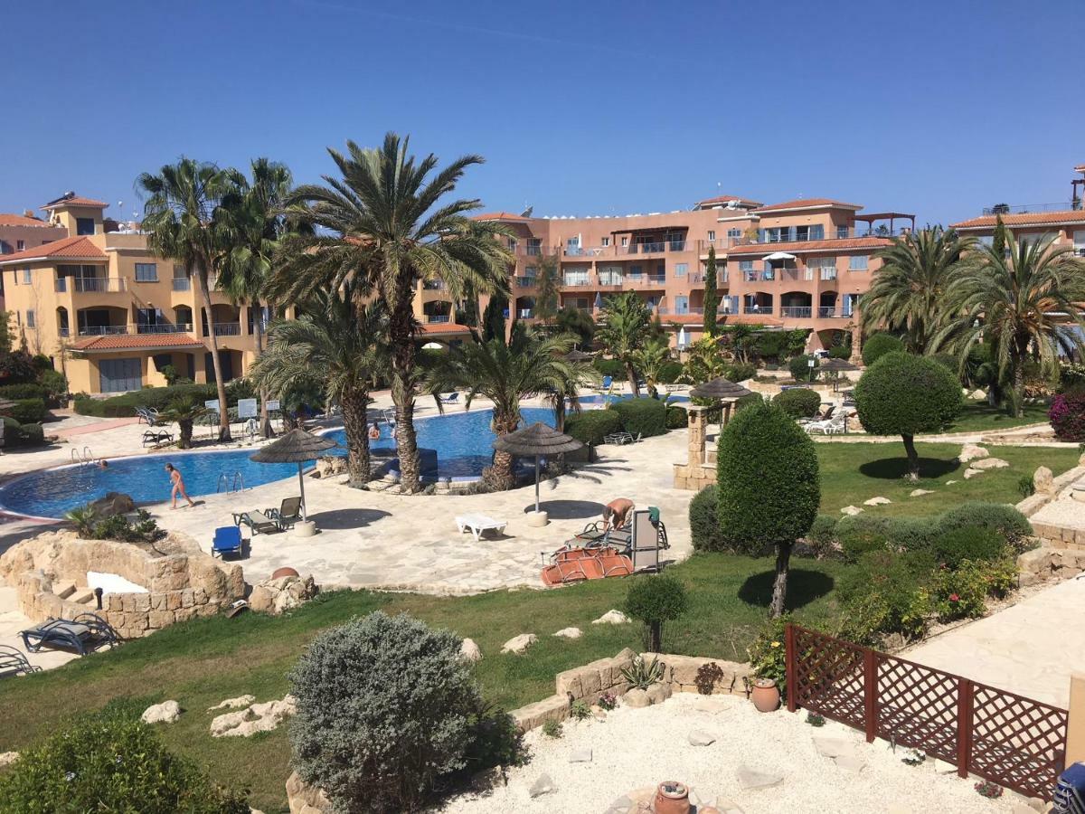 Limnaria Gardens - Modern 1 Bed, Walk To Beach & Shops Paphos ภายนอก รูปภาพ